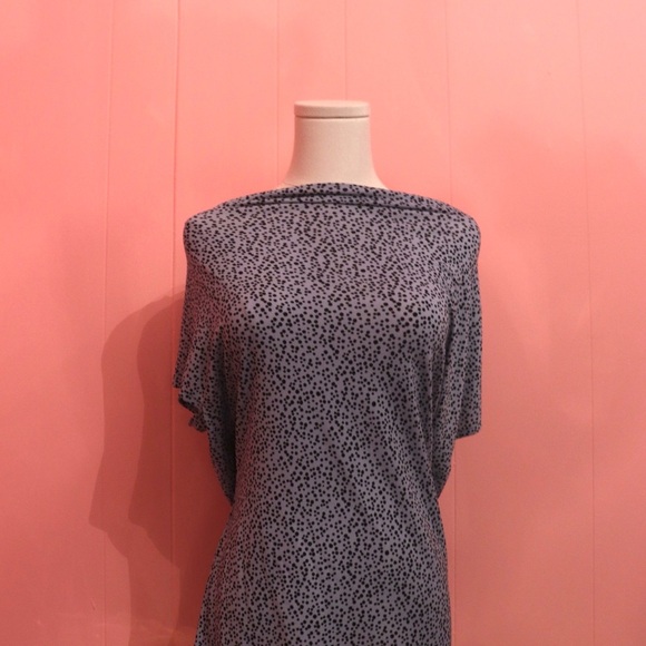 Suzy Shier Black and Gray Patterned Blouse - Picture 3 of 5